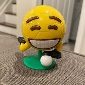 2022 World Cup Soccer Emoji Burger King Toy     happy meal kids toys sports boys
